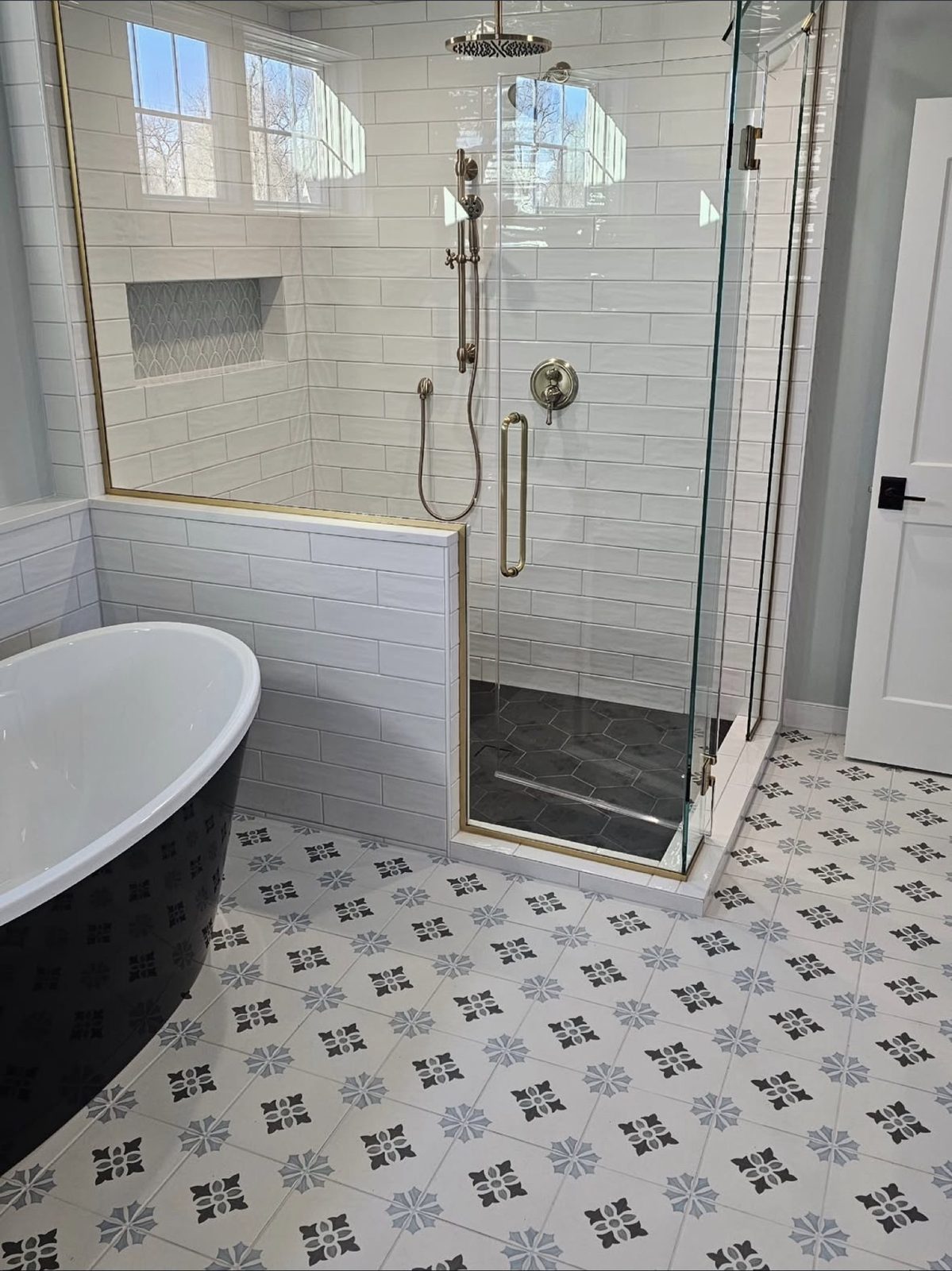 Ocean Rock Bath Systems bathroom project 4
