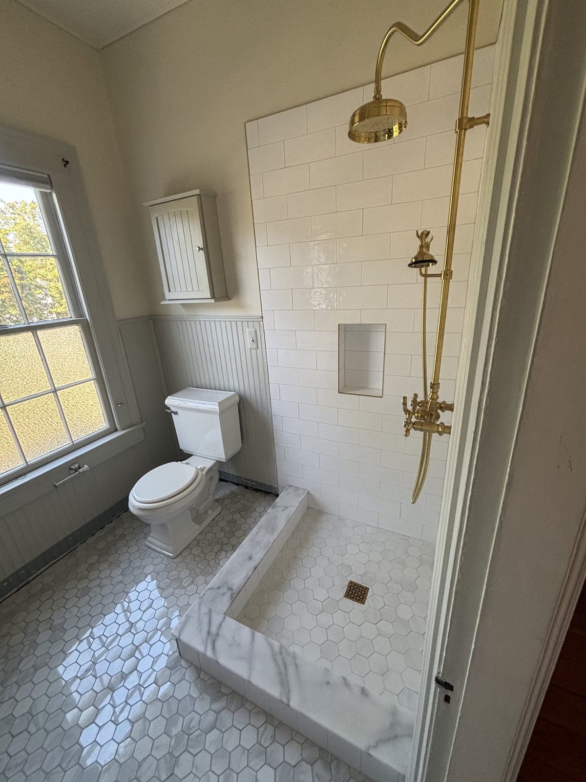 Ocean Rock Bath Systems bathroom project 10