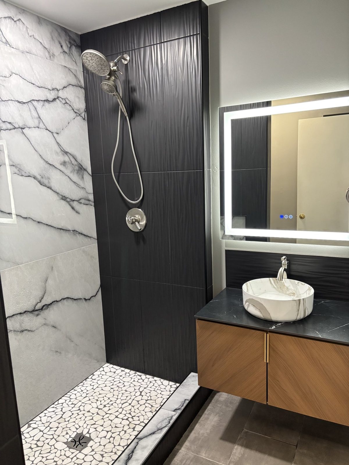 Ocean Rock Bath Systems bathroom project 15